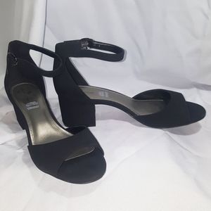 Worthington Womens Black Heeled Sandals